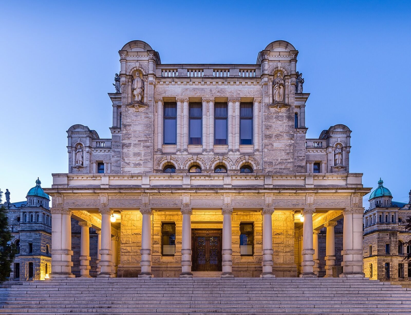 British Columbia Parliament Buildings, Victoria — Photo: Michal Klajban, CC BY-SA 4.0