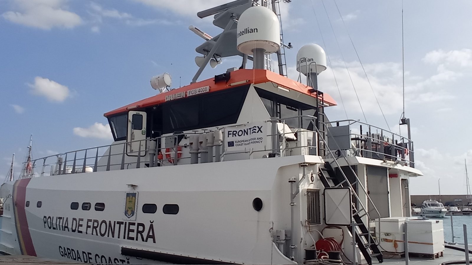 A Romanian Border Police patrol vessel with Frontex markings in the port of Crotone, Italy — Photo: Francesco Placco, CC BY-SA 4.0, via Wikimedia Commons