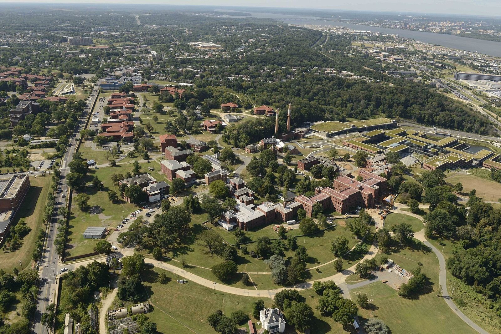 St. Elizabeths West Campus, Department of Homeland Security headquarters, from the air — Photo: U.S. Coast Guard, public domain