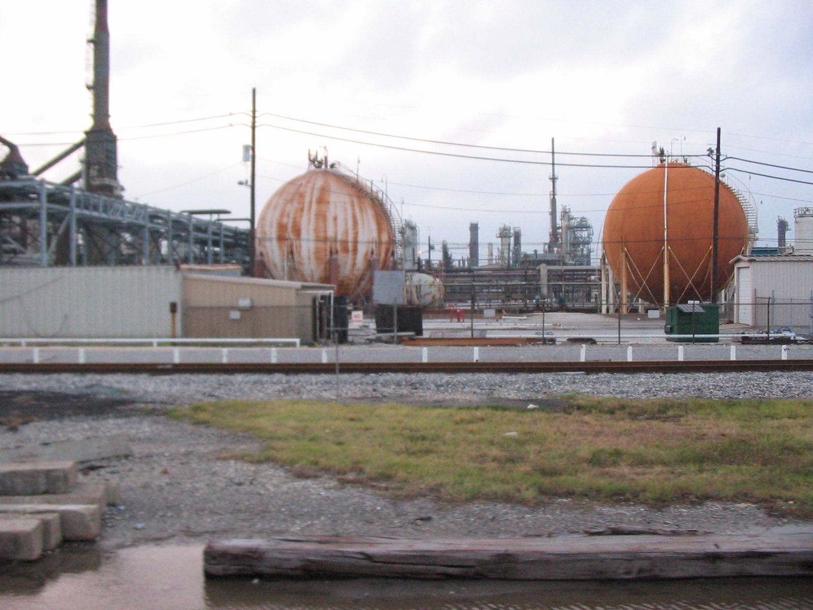 Valero refinery, Port Arthur, Texas — Photo: U.S. Coast Guard, public domain